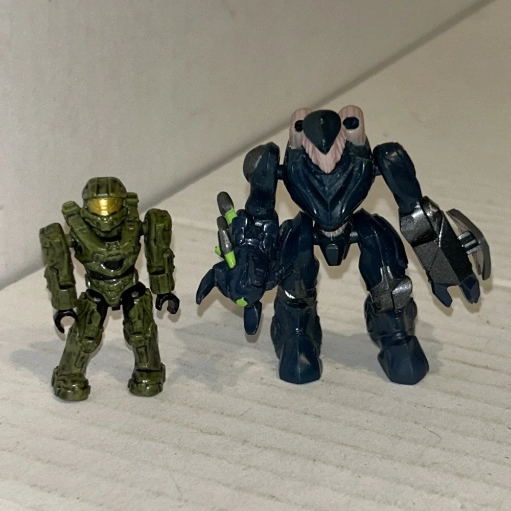 HALO MEGA BLOKS BLUE COVENANT‎ HUNTER & Master Chief MINI FIGURE 96937 D1